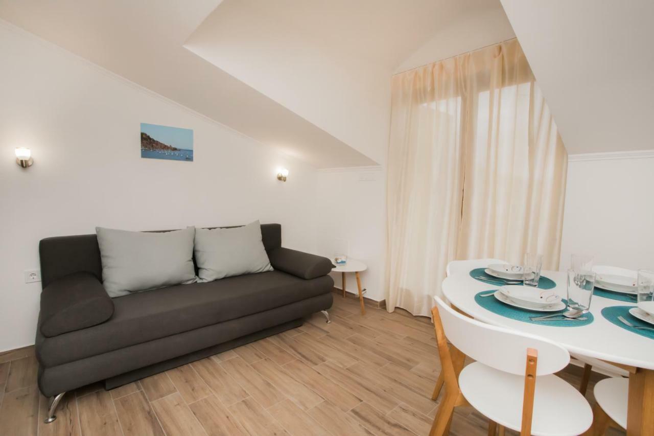 Apartments Tonka Шибеник Экстерьер фото