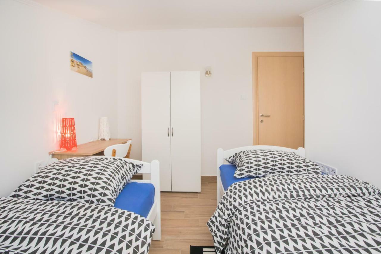 Apartments Tonka Шибеник Экстерьер фото