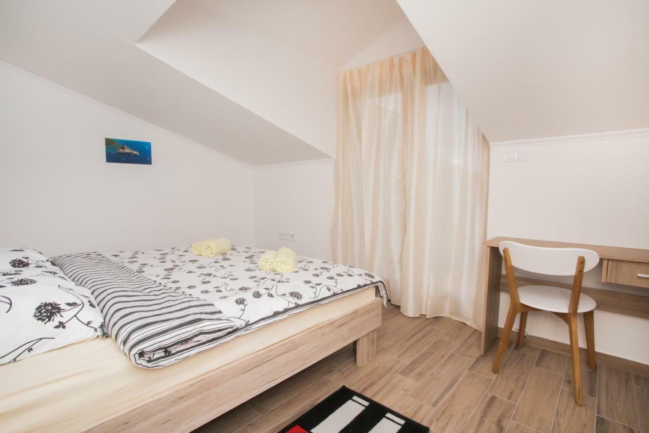 Apartments Tonka Шибеник Экстерьер фото