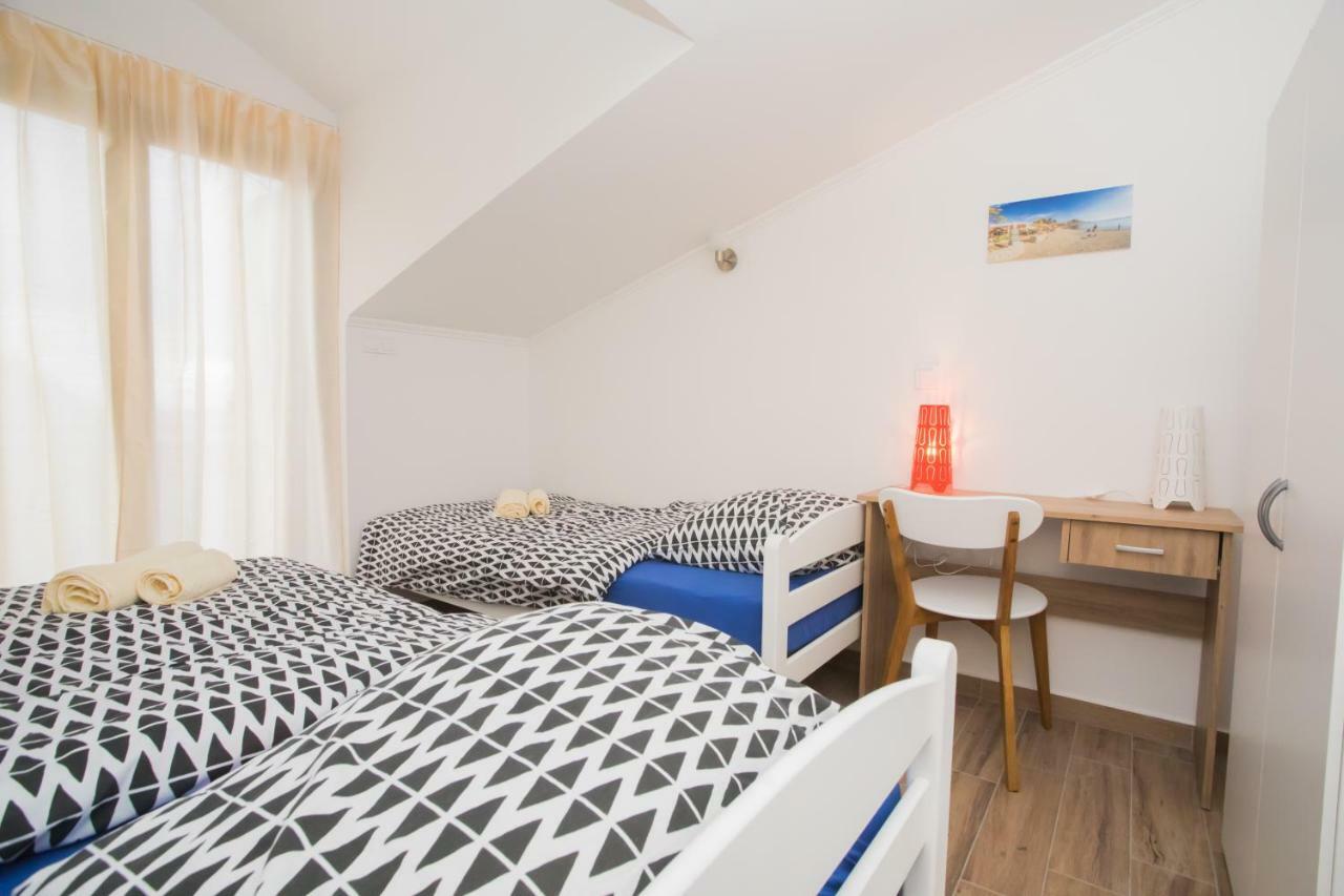 Apartments Tonka Шибеник Экстерьер фото