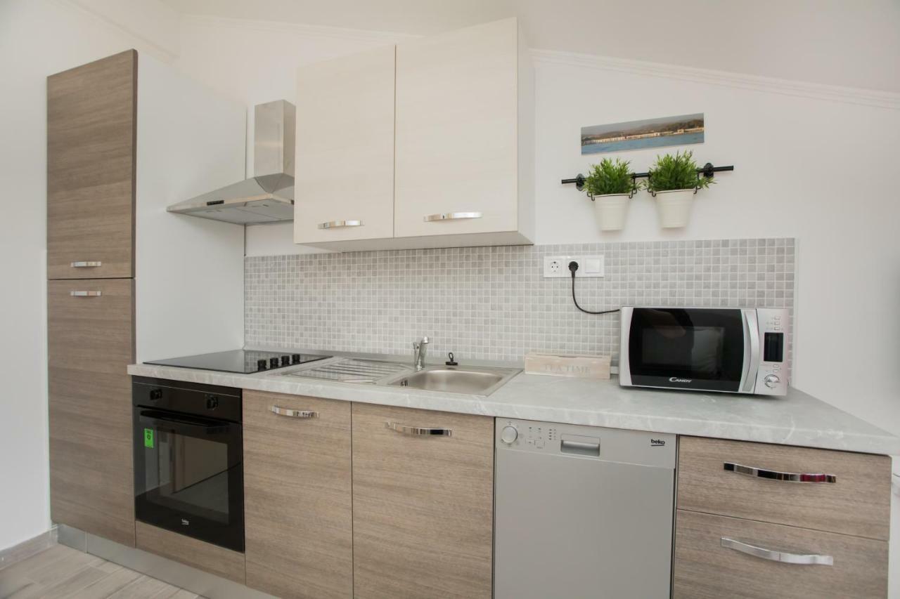 Apartments Tonka Шибеник Экстерьер фото
