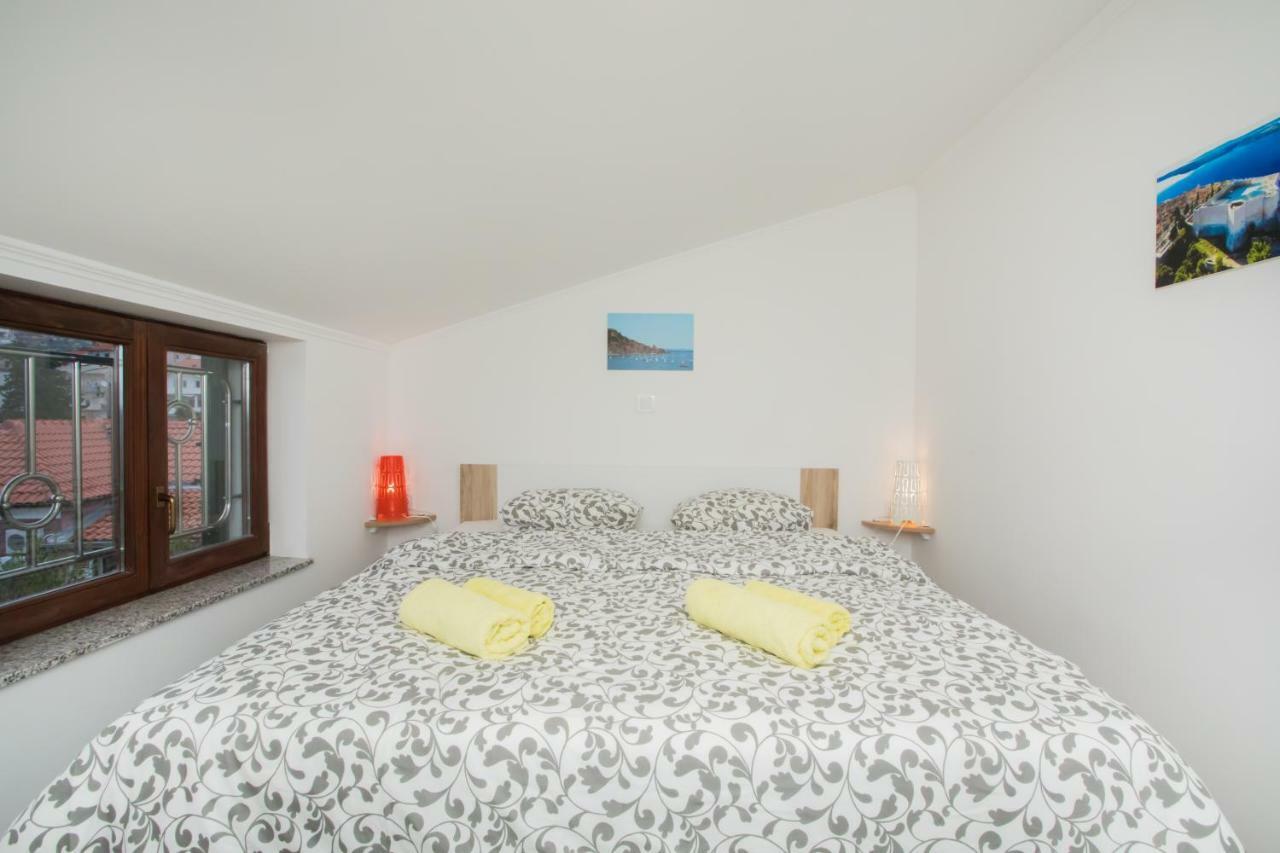 Apartments Tonka Шибеник Экстерьер фото